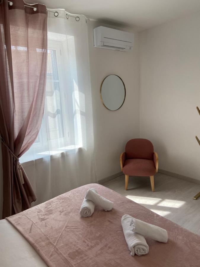 Le Nid Du Faubourg Apartment Beaune  Luaran gambar